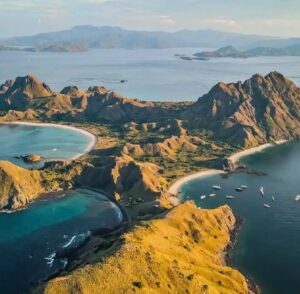Padar Island - INBISNIS Tour & Travel